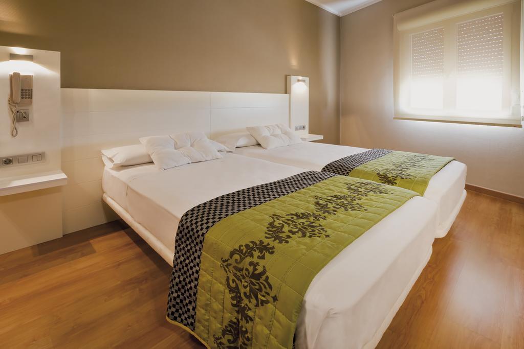 סאקס Hotel Fuente El Cura מראה חיצוני תמונה