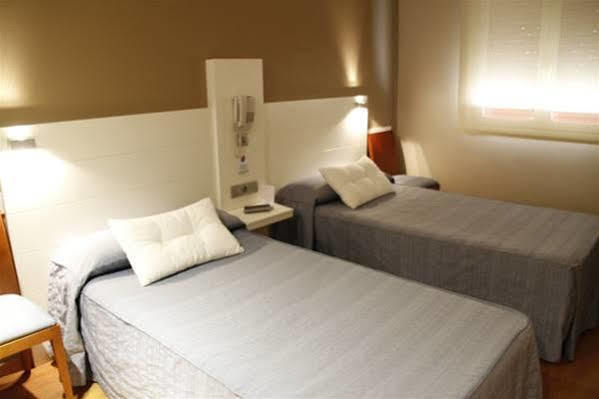 סאקס Hotel Fuente El Cura מראה חיצוני תמונה