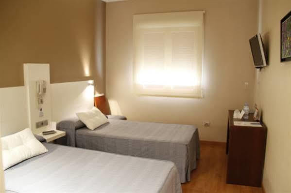 סאקס Hotel Fuente El Cura מראה חיצוני תמונה