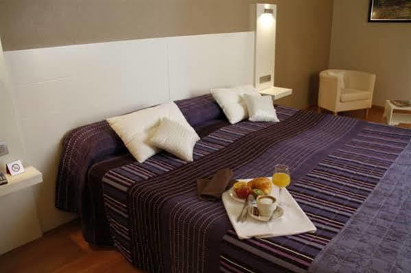 סאקס Hotel Fuente El Cura מראה חיצוני תמונה